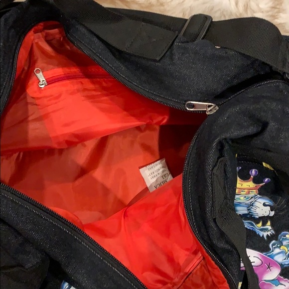 NWOT Ed Hardy Duffle! Adjustable Strap - Picture 4 of 4